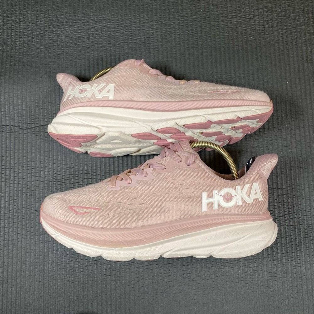 HOKA ONE ONE CLIFTON 9 - Women’s Running Shoes - SIZE 7.5B - Picture 8 of 11